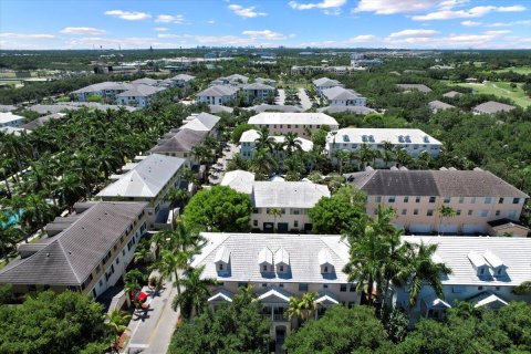 Townhouse in Jupiter, Florida 3 bedrooms, 182.27 sq.m. № 1186311 - photo 19