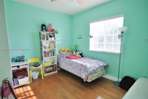 Touwnhouse à vendre à Pembroke Pines, Floride: 3 chambres, 147.16 m2 № 934137 - photo 15