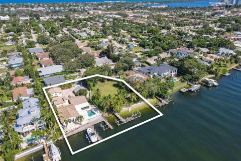 Villa ou maison à vendre à North Palm Beach, Floride: 6 chambres, 458.47 m2 № 720932 - photo 9