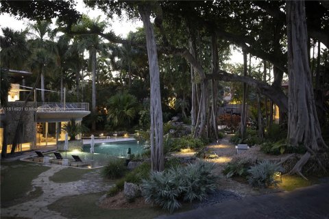 Villa ou maison à vendre à Miami, Floride: 13 chambres, 1101.36 m2 № 1236707 - photo 3