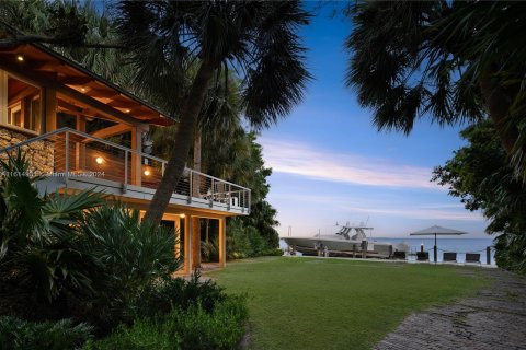 Villa ou maison à vendre à Miami, Floride: 13 chambres, 1101.36 m2 № 1236707 - photo 5