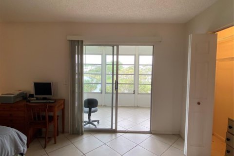 Condominio en venta en Deerfield Beach, Florida, 1 dormitorio, 69.96 m2 № 888320 - foto 19