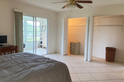 Condo in Deerfield Beach, Florida, 1 bedroom  № 888320 - photo 21