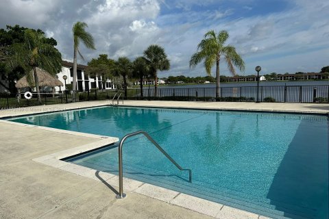 Condo in Oakland Park, Florida, 2 bedrooms  № 1394336 - photo 6