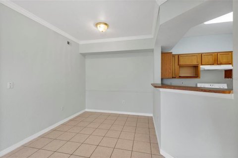 Condo in Orlando, Florida, 2 bedrooms  № 1137840 - photo 12