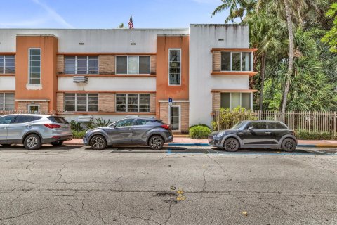 Condo in Miami Beach, Florida, 1 bedroom  № 1360375 - photo 5