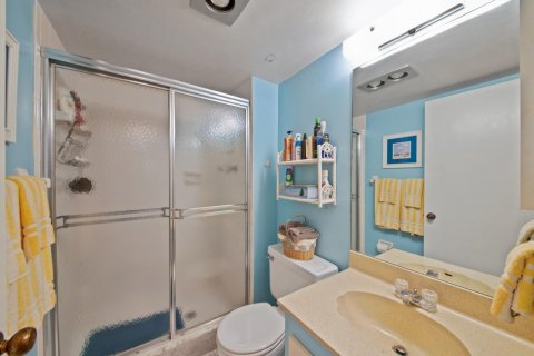 Condo in Boca Raton, Florida, 2 bedrooms  № 998497 - photo 13