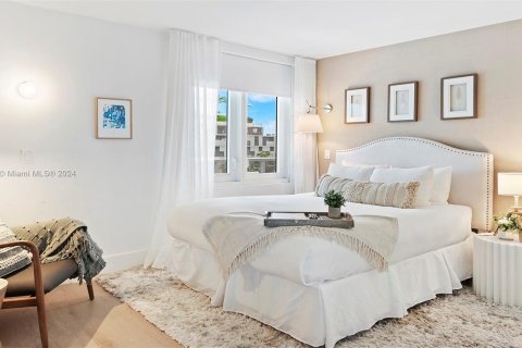 Copropriété à louer à Miami Beach, Floride: 2 chambres, 114.27 m2 № 927432 - photo 14