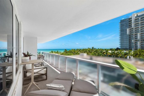 Copropriété à louer à Miami Beach, Floride: 2 chambres, 114.27 m2 № 927432 - photo 7