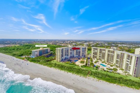 Condo in Jupiter, Florida, 2 bedrooms  № 977105 - photo 9