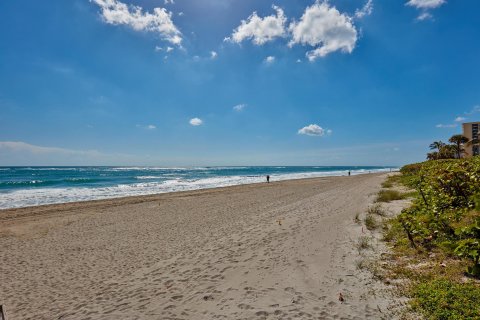 Condo in Jupiter, Florida, 2 bedrooms  № 977105 - photo 8