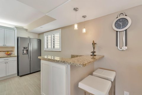 Condo in Jupiter, Florida, 2 bedrooms  № 977105 - photo 30