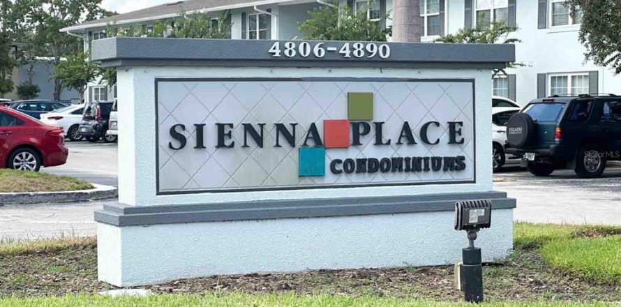 Condominio en Orlando, Florida, 2 dormitorios  № 1344322