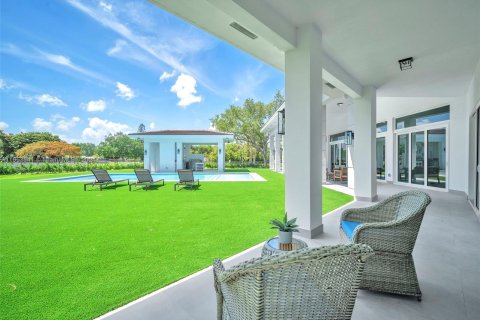 Casa en venta en Miami, Florida, 6 dormitorios, 422.89 m2 № 1348446 - foto 21