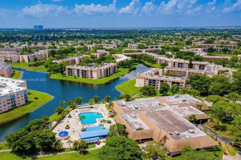 Condo in Sunrise, Florida, 1 bedroom  № 1280770 - photo 25