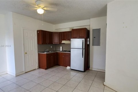 Купить коммерческую недвижимость в Майами, Флорида 144.83м2, № 1154885 - фото 19