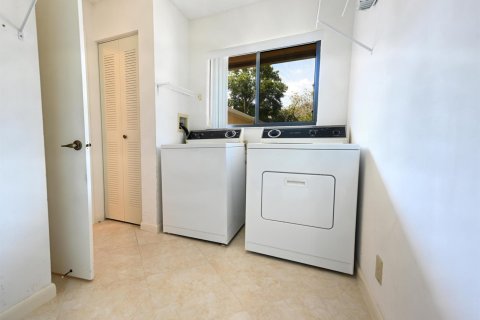 Condominio en venta en Delray Beach, Florida, 2 dormitorios, 104.52 m2 № 1120183 - foto 1