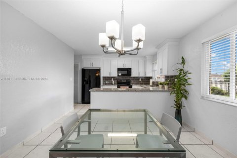 Casa en venta en Miami, Florida, 3 dormitorios, 160.54 m2 № 1394893 - foto 20