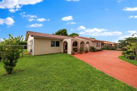 Villa ou maison à vendre à Miami, Floride: 3 chambres, 160.54 m2 № 1394893 - photo 7