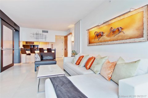 Condo in Miami Beach, Florida, 2 bedrooms  № 1138704 - photo 21