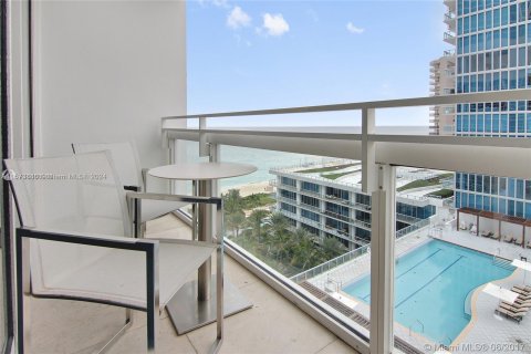 Condo in Miami Beach, Florida, 2 bedrooms  № 1138704 - photo 28