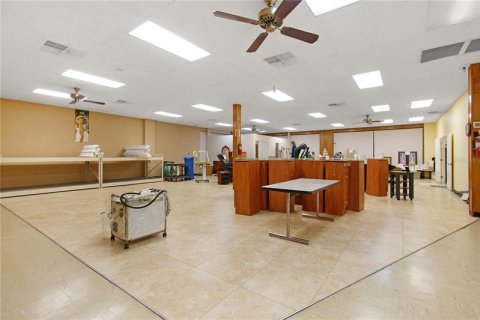 Propiedad comercial en alquiler en Jacksonville, Florida, 501.67 m2 № 237421 - foto 3