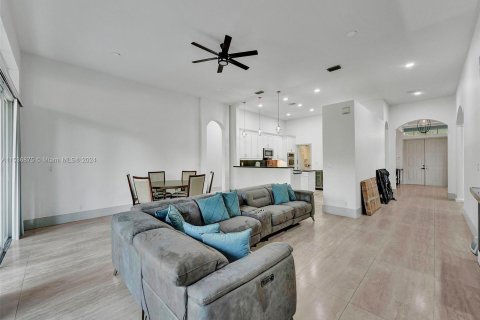 Casa en venta en Cooper City, Florida, 4 dormitorios, 285.95 m2 № 1095448 - foto 10