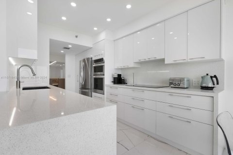 Condo in Aventura, Florida, 2 bedrooms  № 1132367 - photo 3