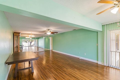 Copropriété à vendre à Clearwater, Floride: 2 chambres, 110.09 m2 № 1379474 - photo 4