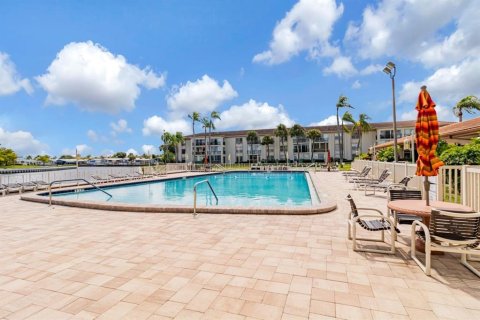 Copropriété à vendre à Clearwater, Floride: 2 chambres, 110.09 m2 № 1379474 - photo 28