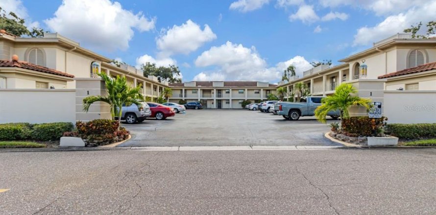 Condo in Clearwater, Florida, 2 bedrooms  № 1379474