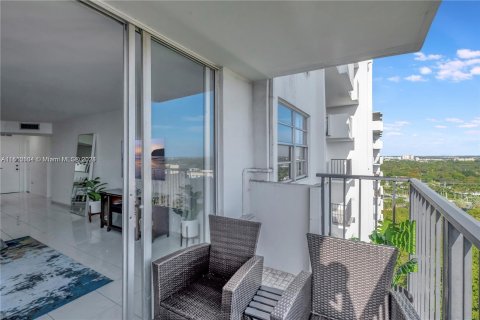 Copropriété à vendre à Aventura, Floride: 1 chambre, 82.4 m2 № 1096962 - photo 14