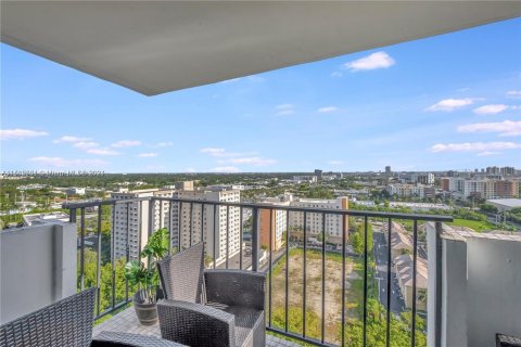 Condo in Aventura, Florida, 1 bedroom  № 1096962 - photo 11