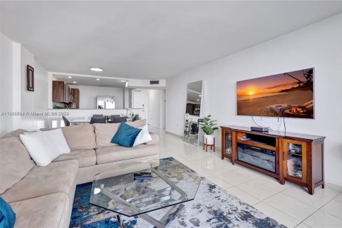 Copropriété à vendre à Aventura, Floride: 1 chambre, 82.4 m2 № 1096962 - photo 10