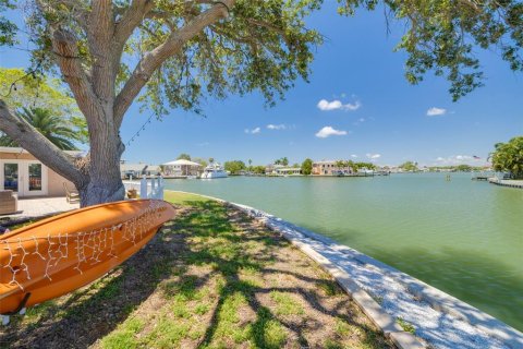 Land in Redington Shores, Florida № 1349032 - photo 2