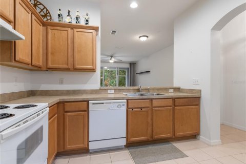 Adosado en venta en Tampa, Florida, 2 dormitorios, 115.2 m2 № 1082399 - foto 9