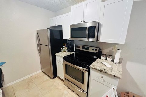 Condominio en venta en Saint Petersburg, Florida, 1 dormitorio, 67.73 m2 № 1416855 - foto 8