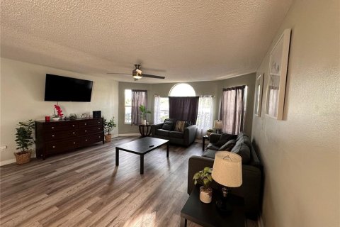 Condo in Kissimmee, Florida, 3 bedrooms  № 1341793 - photo 8