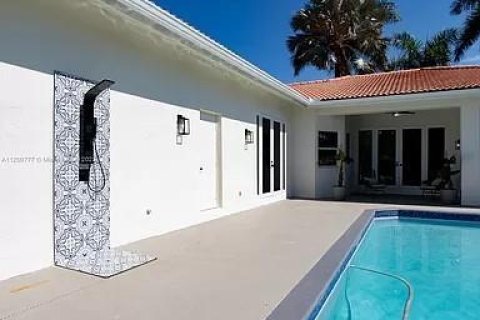Villa ou maison à vendre à Southwest Ranches, Floride: 4 chambres, 297.01 m2 № 816117 - photo 4