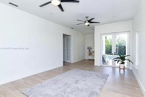 Villa ou maison à vendre à Southwest Ranches, Floride: 4 chambres, 297.01 m2 № 816117 - photo 11