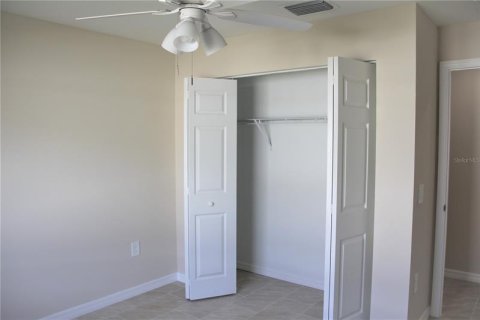 Casa en venta en Port Charlotte, Florida, 3 dormitorios, 148.64 m2 № 232628 - foto 30