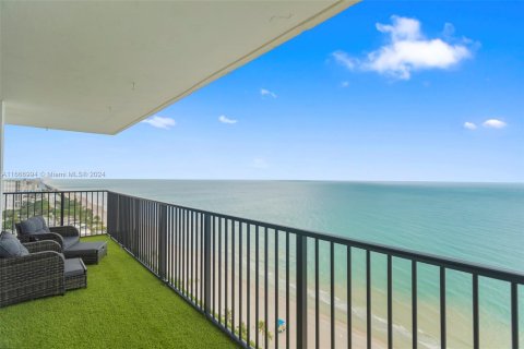 Condominio en venta en Hollywood, Florida, 2 dormitorios, 139.35 m2 № 1381997 - foto 29