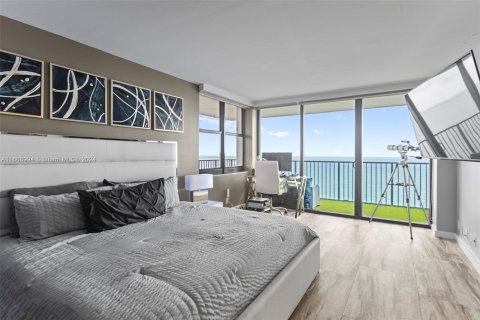 Copropriété à vendre à Hollywood, Floride: 2 chambres, 139.35 m2 № 1381997 - photo 19