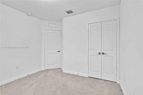 Townhouse in Miami Gardens, Florida 4 bedrooms, 141.58 sq.m. № 1382001 - photo 11