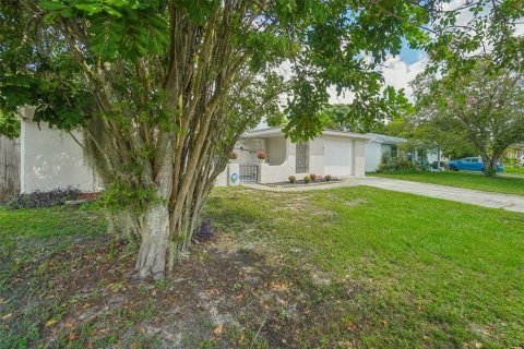 Casa en venta en Port Richey, Florida, 3 dormitorios, 133.97 m2 № 1342966 - foto 2