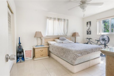 Copropriété à vendre à Pompano Beach, Floride: 2 chambres, 77.85 m2 № 1094121 - photo 5