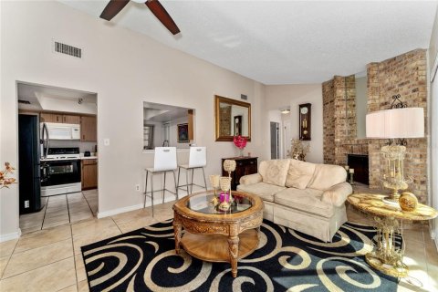 Condo in Orlando, Florida, 2 bedrooms  № 1287595 - photo 7