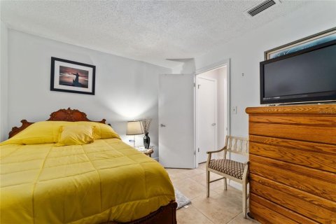 Condo in Orlando, Florida, 2 bedrooms  № 1287595 - photo 17