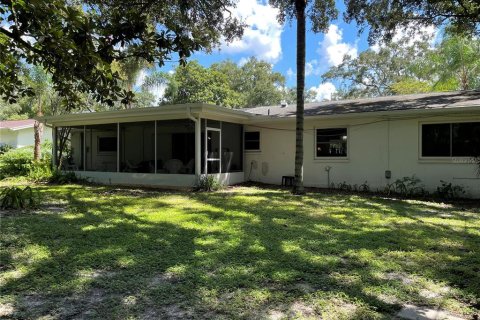 House in Temple Terrace, Florida 3 bedrooms, 188.31 sq.m. № 1344329 - photo 28