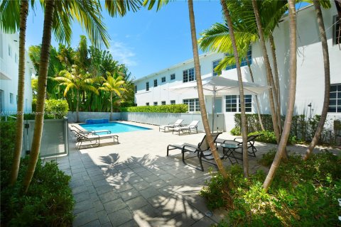 Condo in Miami Beach, Florida, 1 bedroom  № 1412129 - photo 28